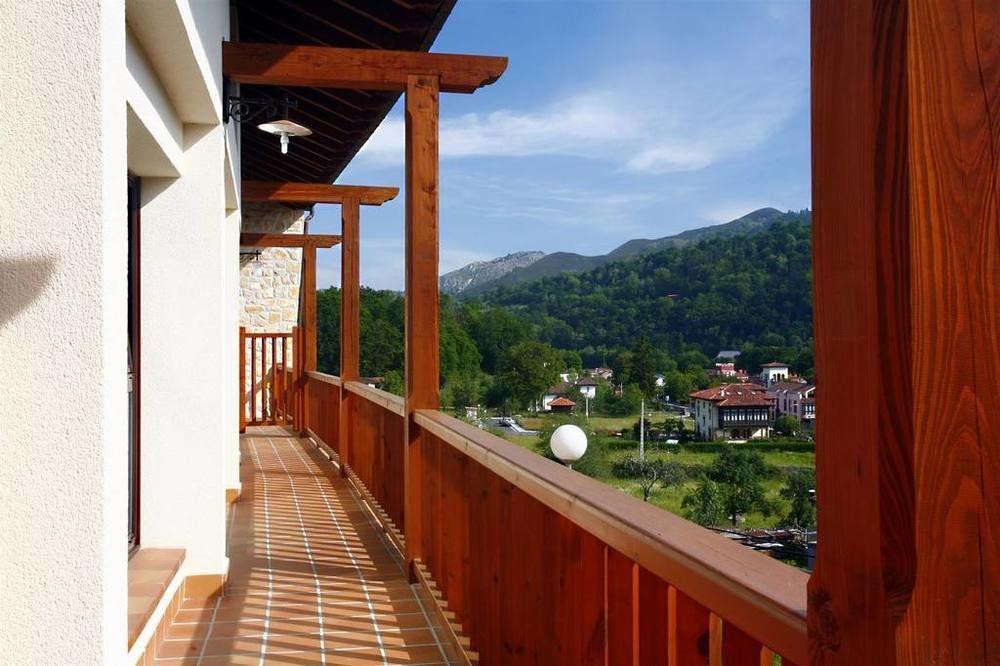 Apartamentos Aldea Del Puente Cangas de Onis Ngoại thất bức ảnh