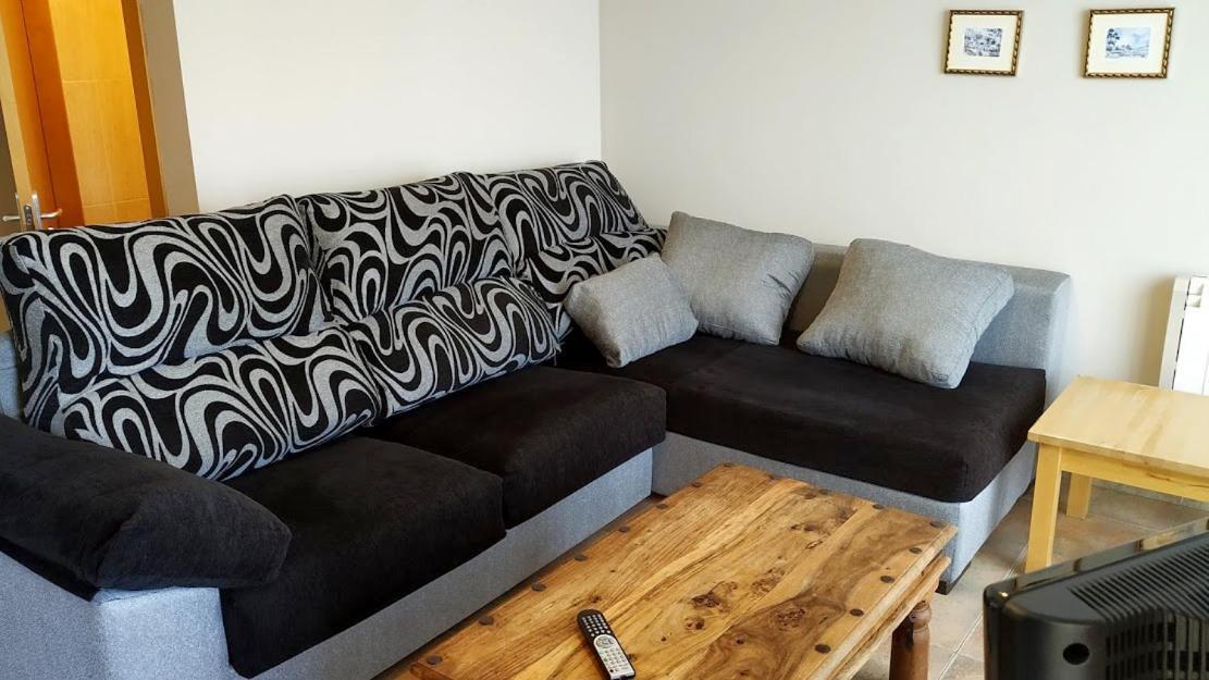 Apartamentos Aldea Del Puente Cangas de Onis Ngoại thất bức ảnh