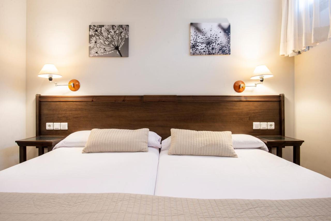 Apartamentos Aldea Del Puente Cangas de Onis Ngoại thất bức ảnh