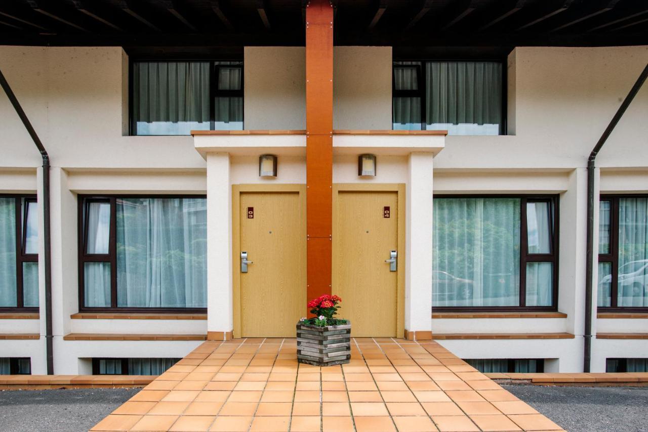 Apartamentos Aldea Del Puente Cangas de Onis Ngoại thất bức ảnh