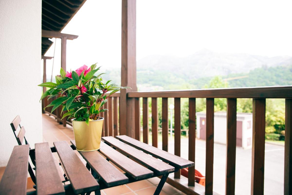Apartamentos Aldea Del Puente Cangas de Onis Ngoại thất bức ảnh